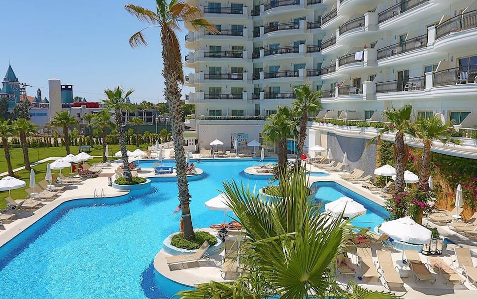 สระว่ายน้ำ รูปภาพ