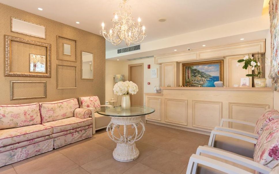 แผนกต้อนรับส่วนหน้า รูปภาพ