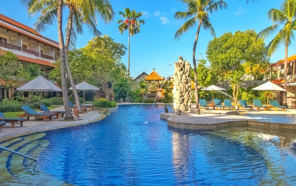 สระว่ายน้ำ รูปภาพ