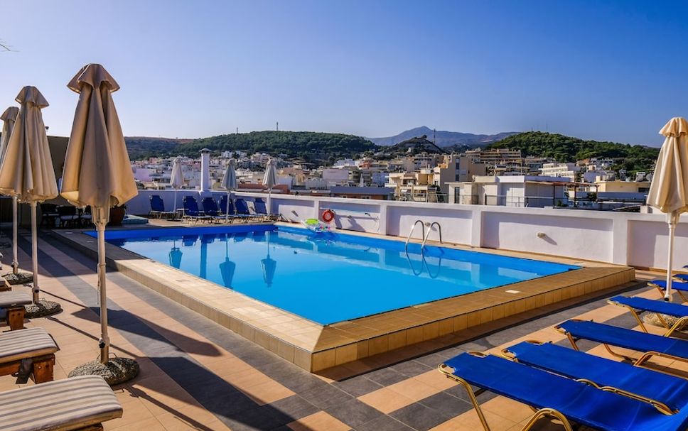 สระว่ายน้ำ รูปภาพ