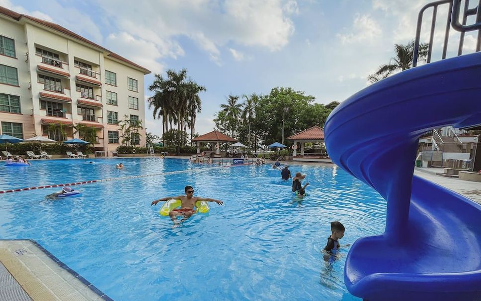 สระว่ายน้ำ รูปภาพ