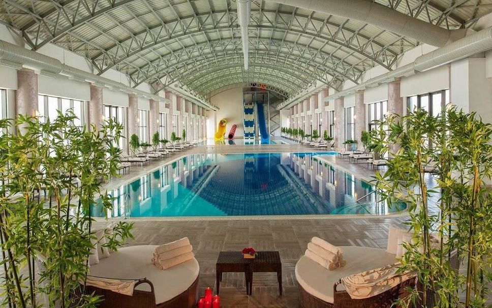 สระว่ายน้ำ รูปภาพ