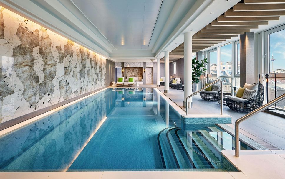 สระว่ายน้ำ รูปภาพ