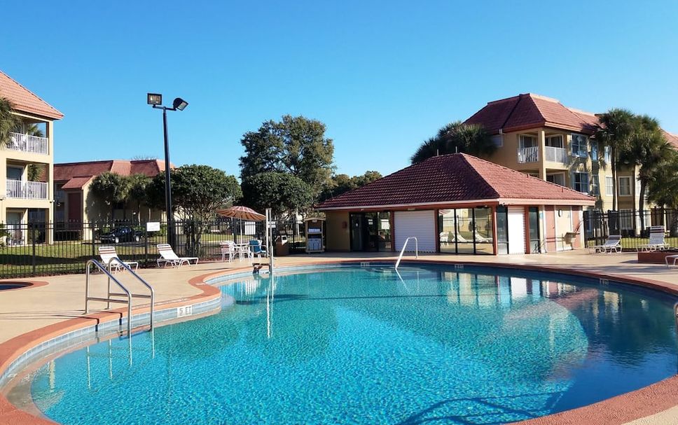 สระว่ายน้ำ รูปภาพ