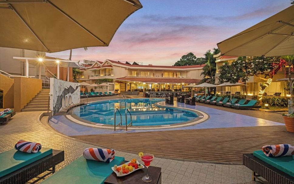 สระว่ายน้ำ รูปภาพ