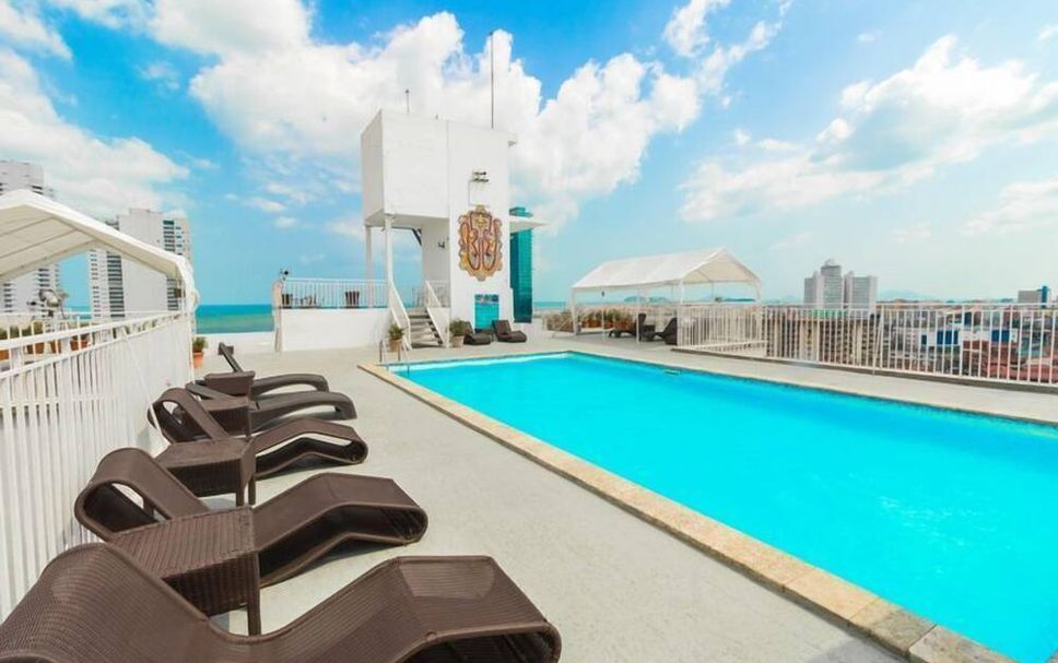 สระว่ายน้ำ รูปภาพ