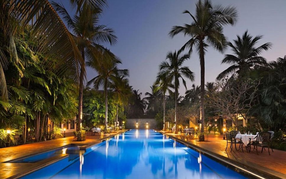 สระว่ายน้ำ รูปภาพ