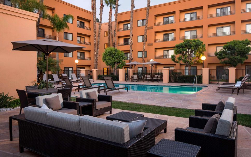 สระว่ายน้ำ รูปภาพ