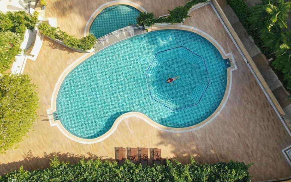 สระว่ายน้ำ รูปภาพ