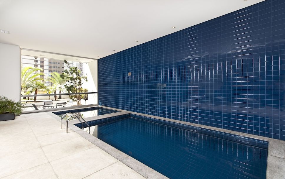 สระว่ายน้ำ รูปภาพ