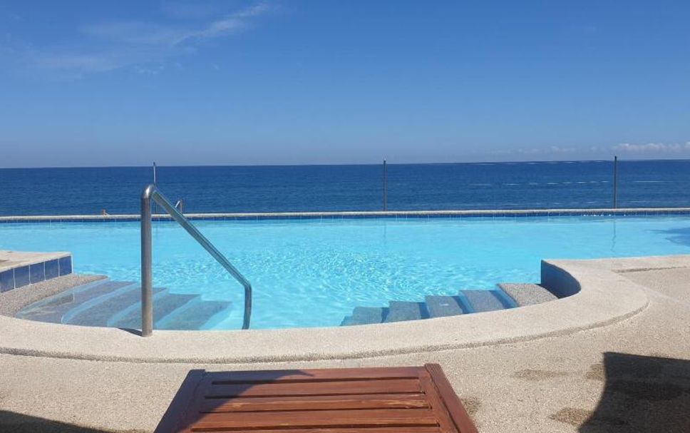 สระว่ายน้ำ รูปภาพ