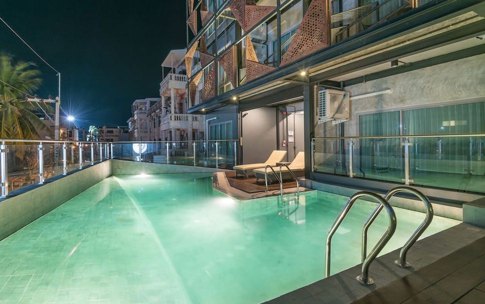 สระว่ายน้ำ รูปภาพ