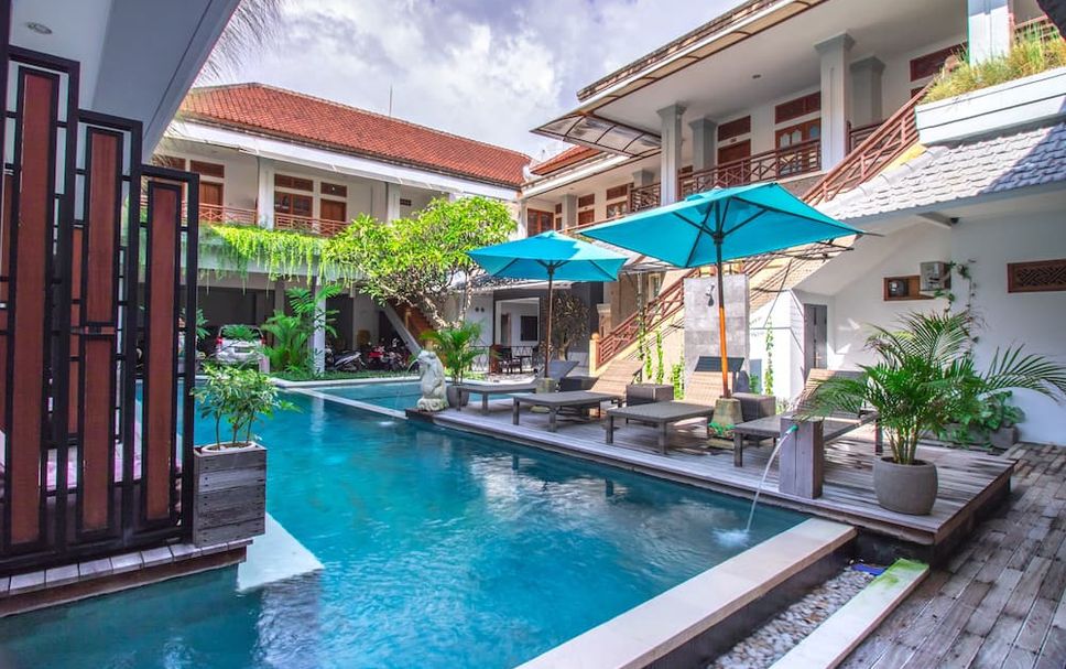 สระว่ายน้ำ รูปภาพ