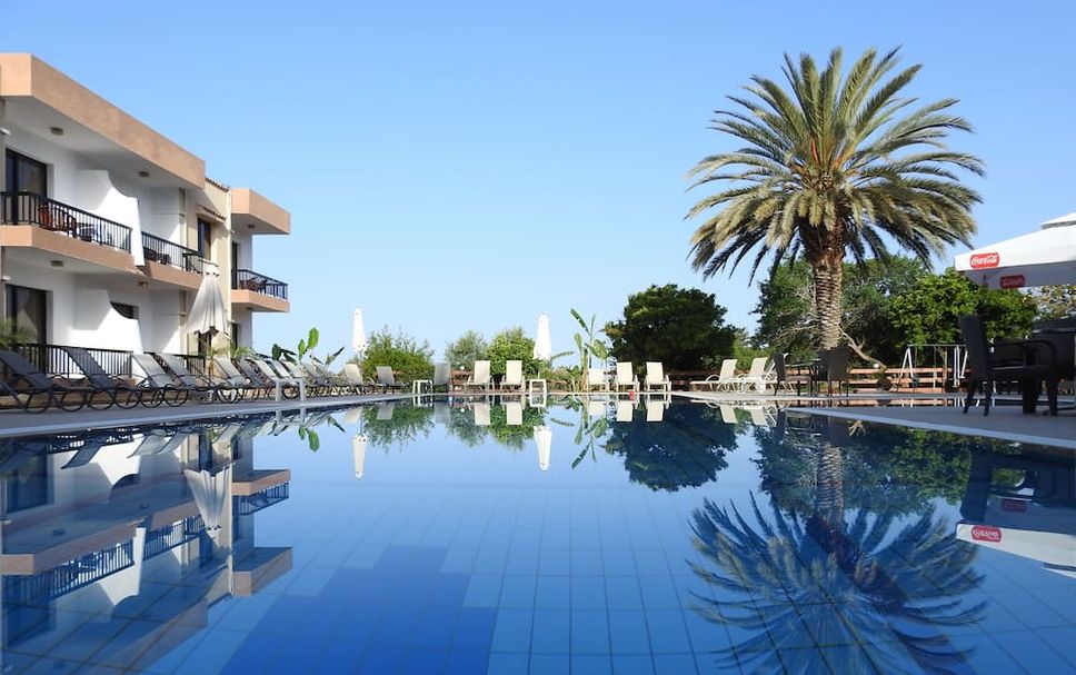 สระว่ายน้ำ รูปภาพ