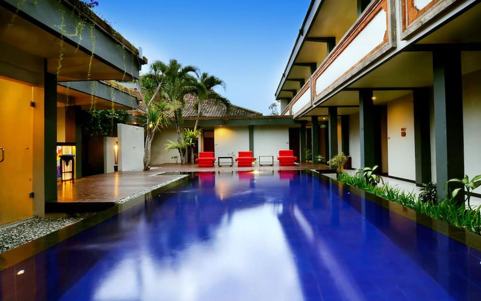 สระว่ายน้ำ รูปภาพ