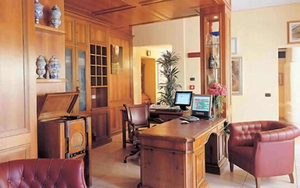 ศูนย์ธุรกิจ รูปภาพ