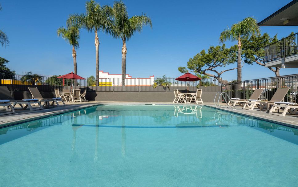 สระว่ายน้ำ รูปภาพ