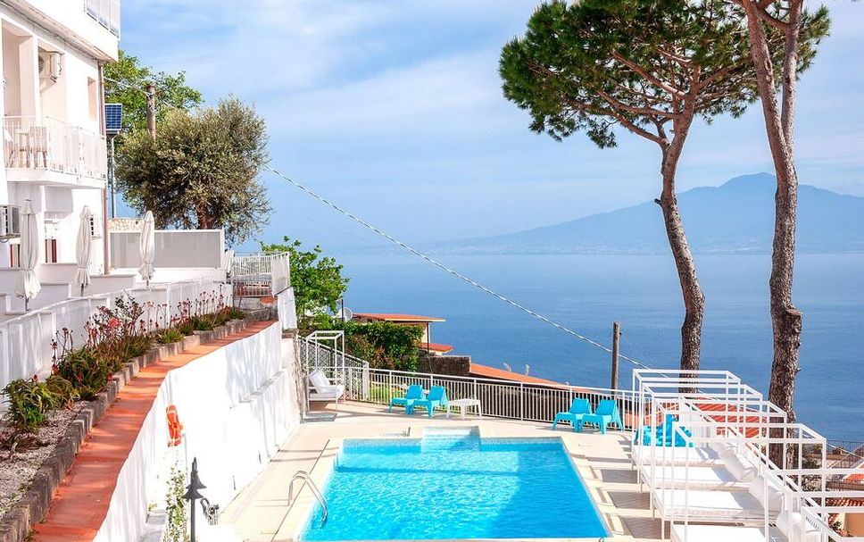 สระว่ายน้ำ รูปภาพ