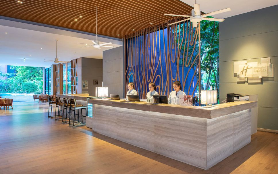 แผนกต้อนรับส่วนหน้า รูปภาพ