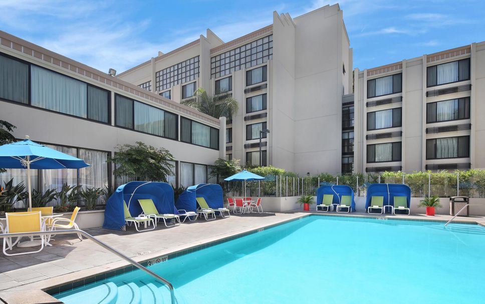 สระว่ายน้ำ รูปภาพ