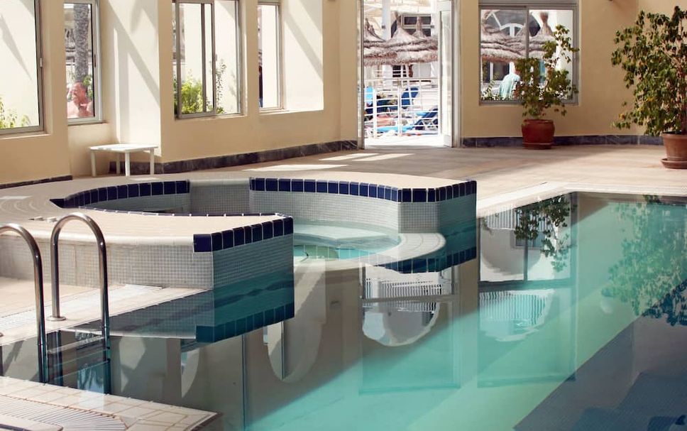 สระว่ายน้ำ รูปภาพ