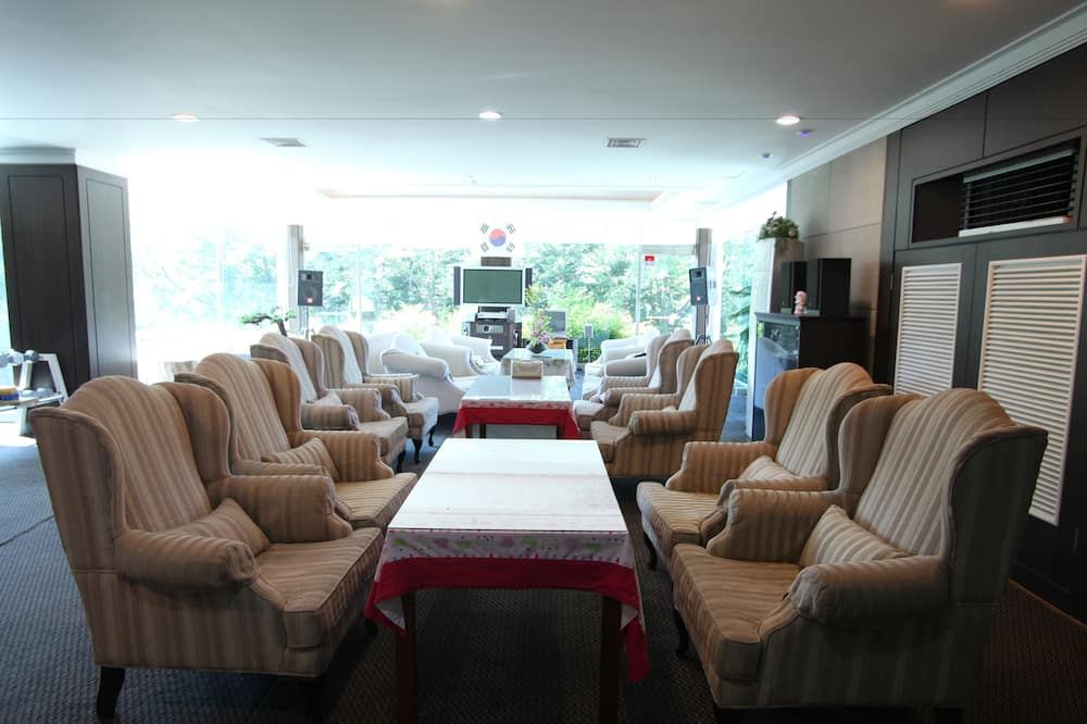 เลานจ์