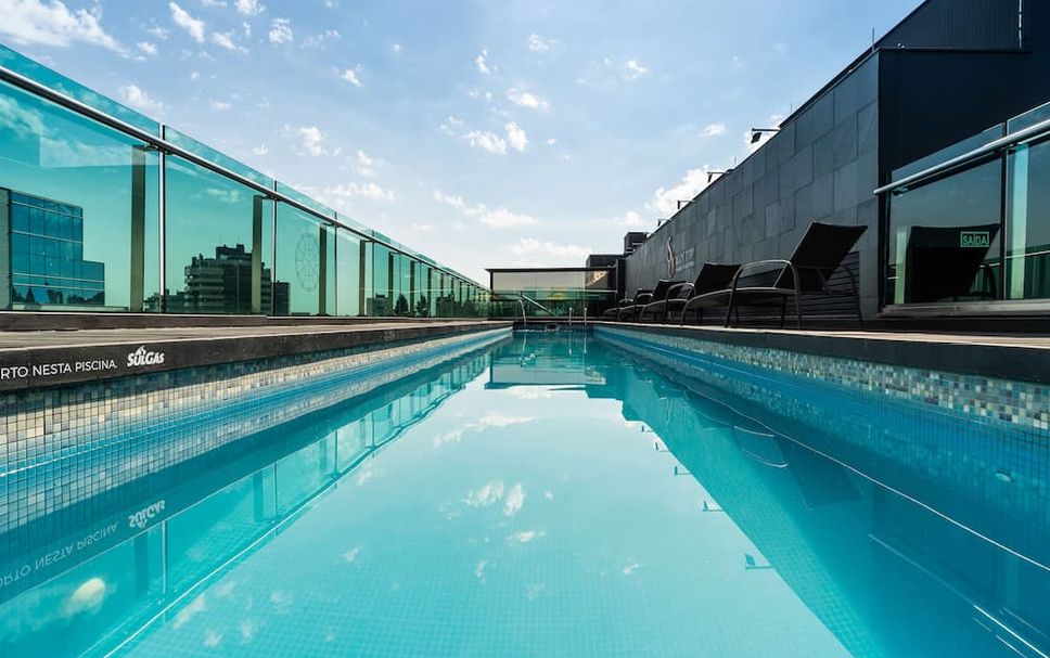 สระว่ายน้ำ รูปภาพ