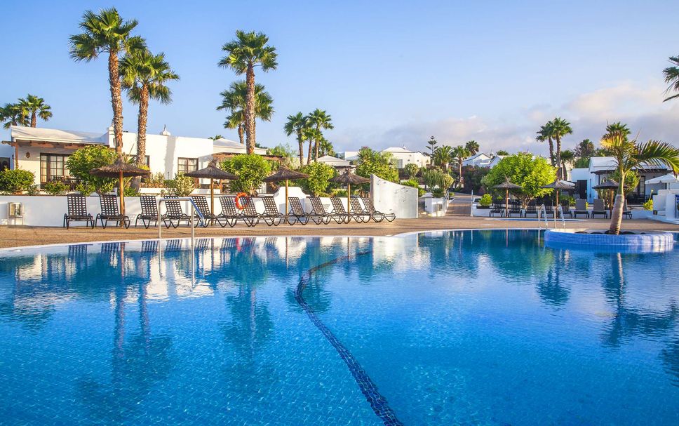 สระว่ายน้ำ รูปภาพ