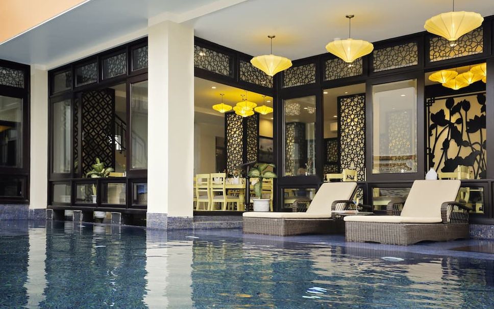 สระว่ายน้ำ รูปภาพ