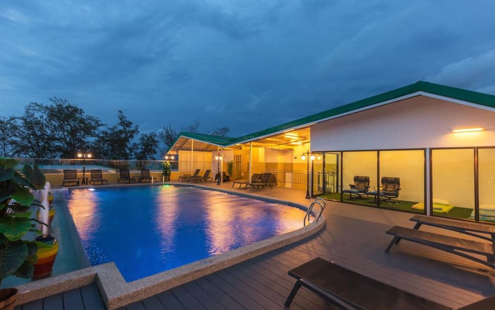 สระว่ายน้ำ รูปภาพ