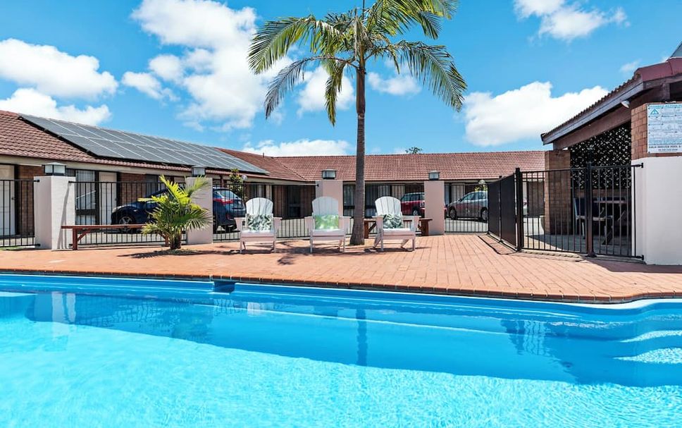 สระว่ายน้ำ รูปภาพ