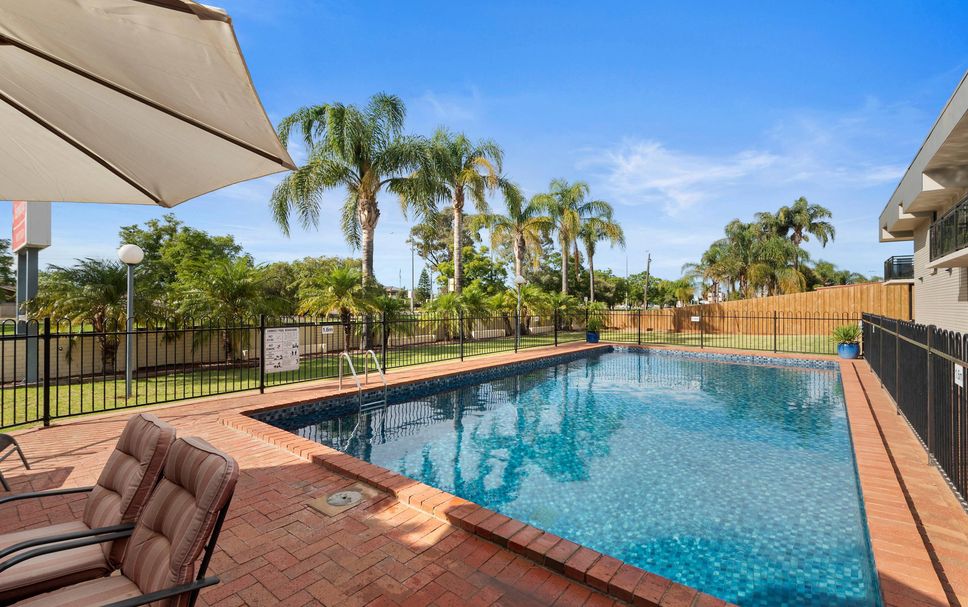 สระว่ายน้ำ รูปภาพ