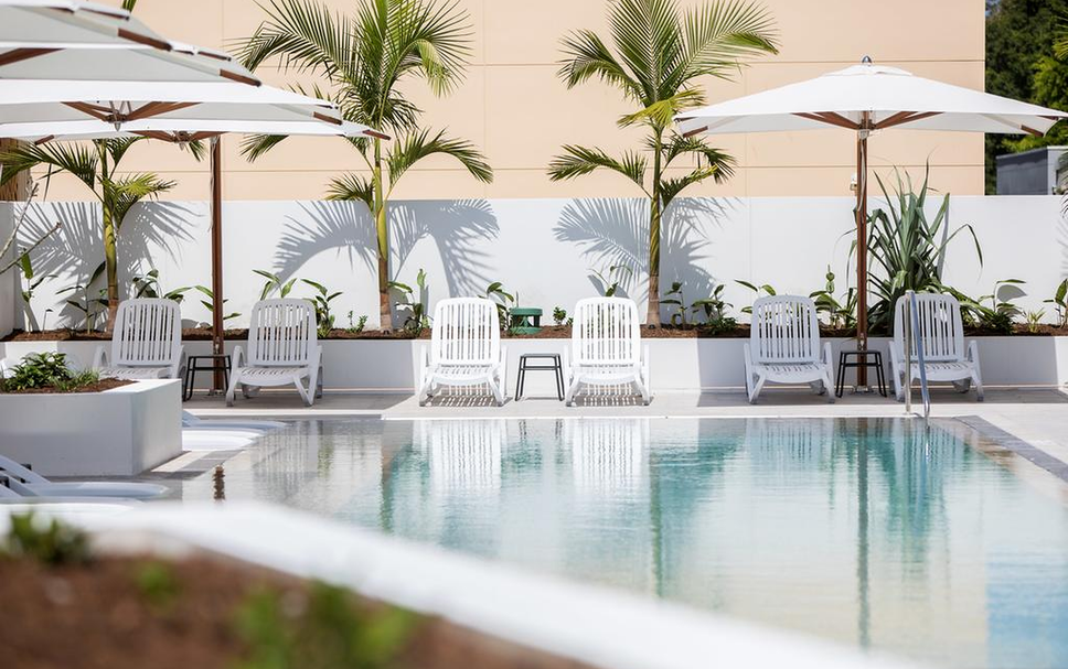 สระว่ายน้ำ รูปภาพ