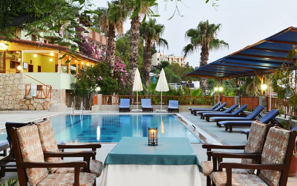 สระว่ายน้ำ รูปภาพ