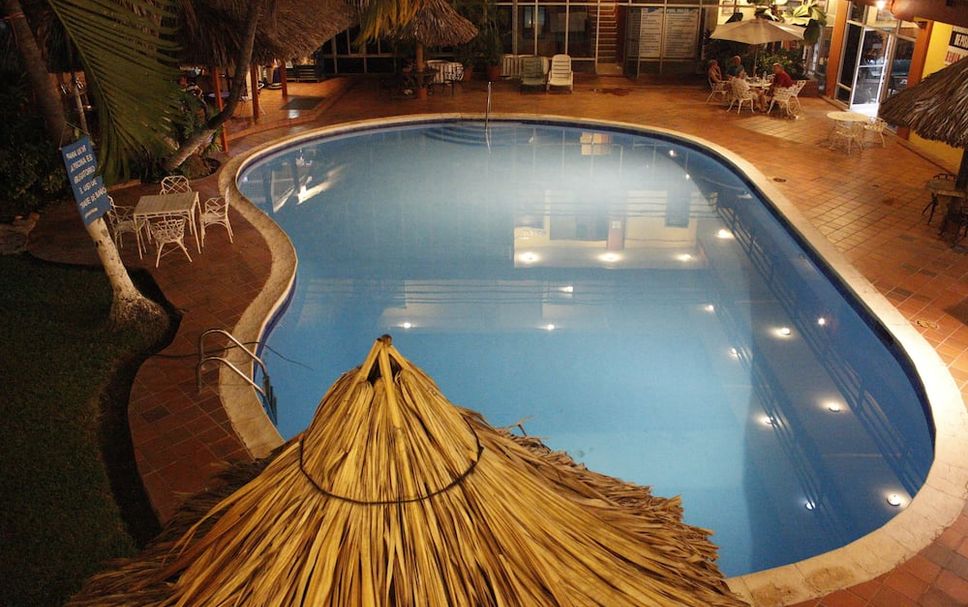 สระว่ายน้ำ รูปภาพ