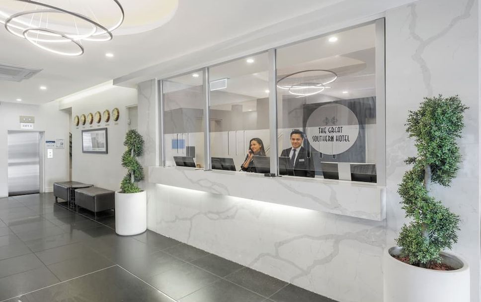 แผนกต้อนรับส่วนหน้า รูปภาพ