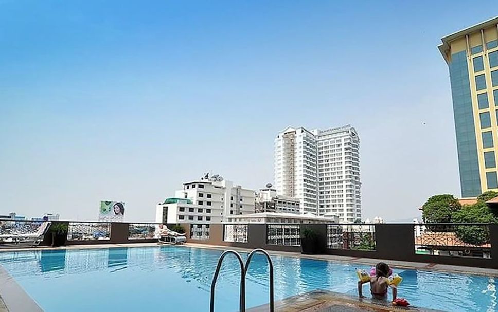 สระว่ายน้ำ รูปภาพ