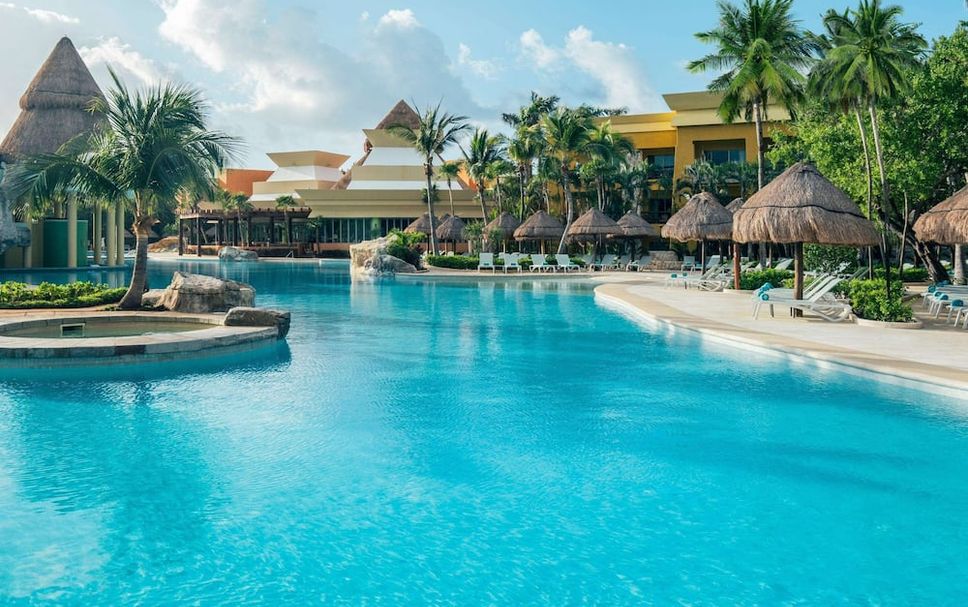 สระว่ายน้ำ รูปภาพ