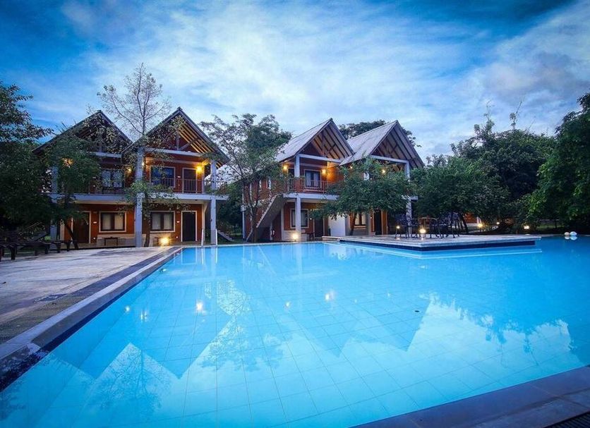 สระว่ายน้ำ รูปภาพ