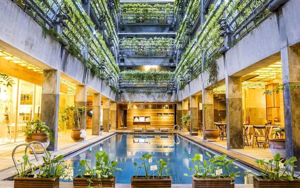 สระว่ายน้ำ รูปภาพ