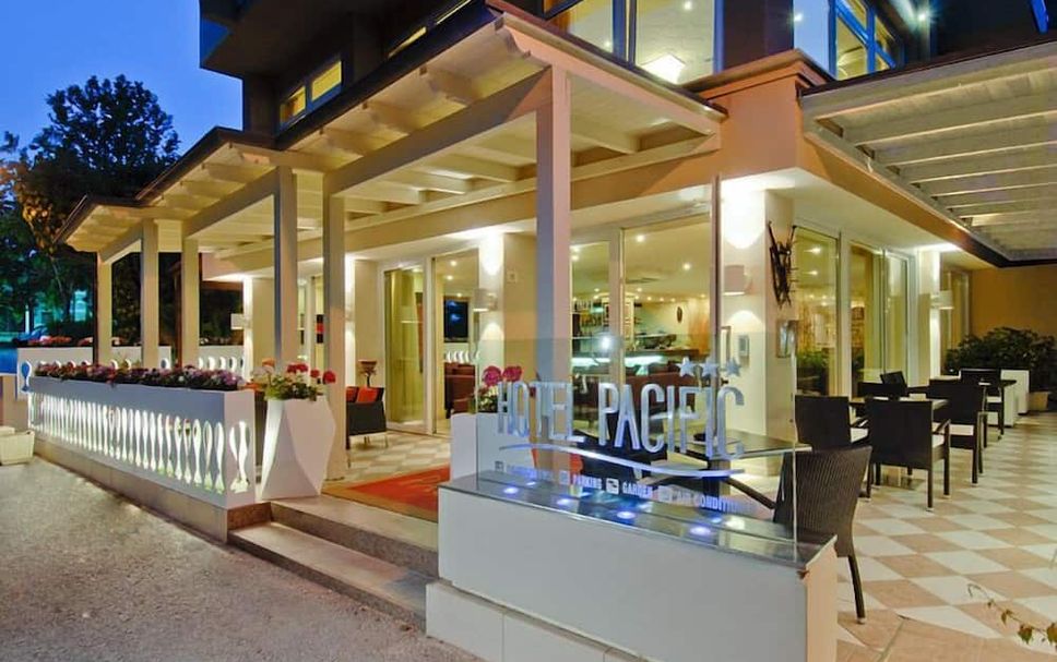 อาคาร รูปภาพ