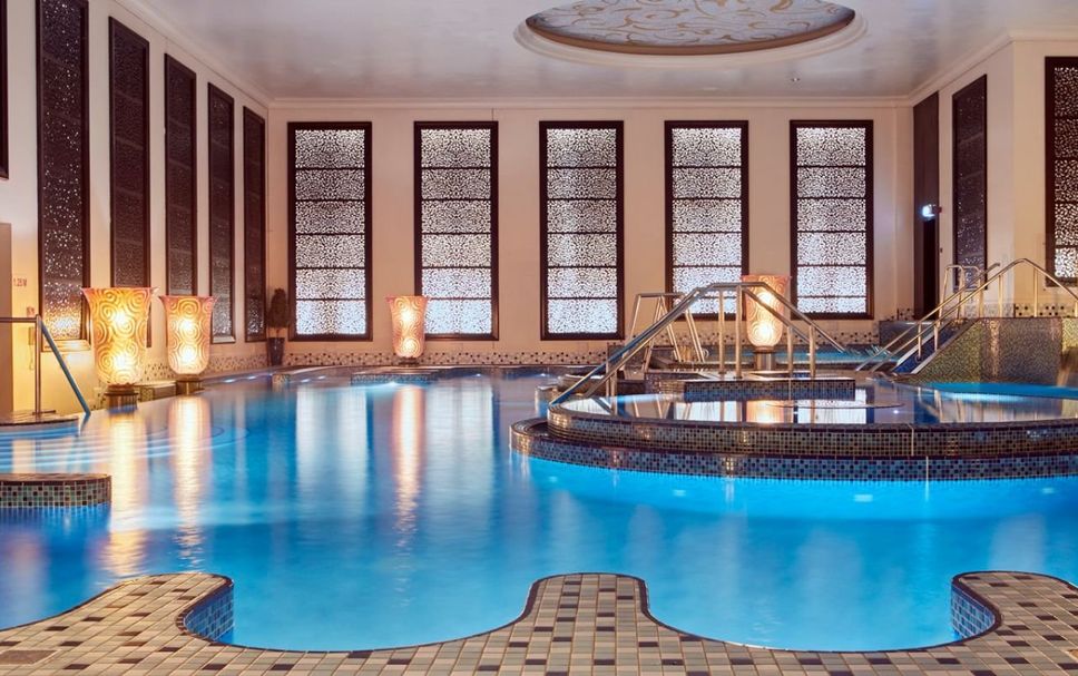 สระว่ายน้ำ รูปภาพ