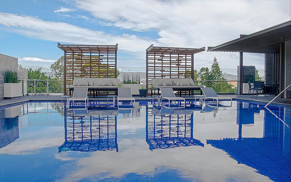 สระว่ายน้ำ รูปภาพ