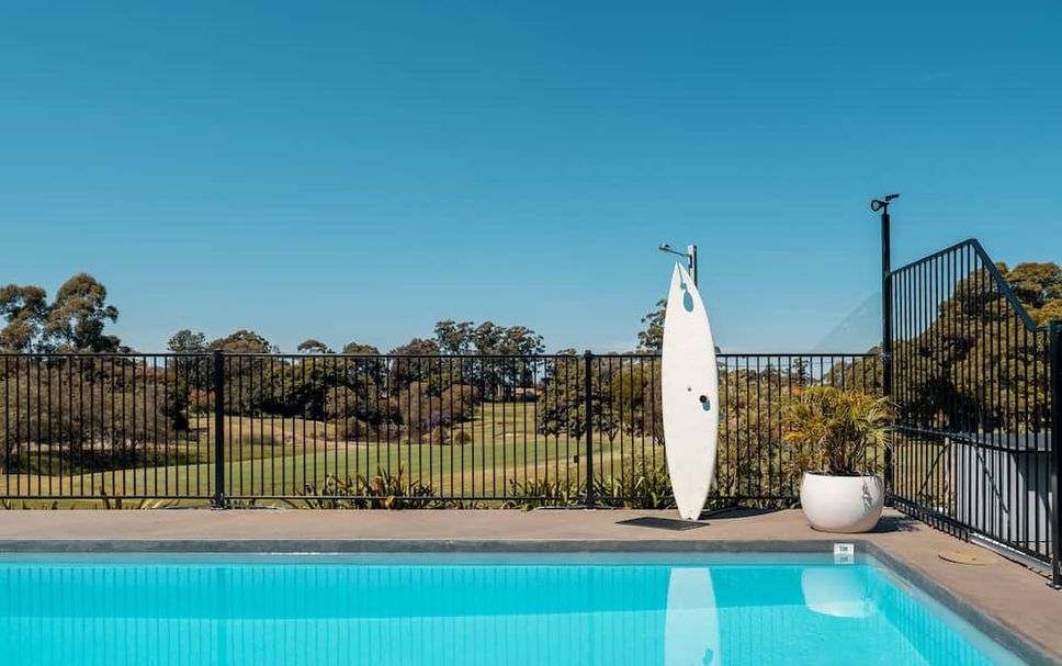 สระว่ายน้ำ รูปภาพ