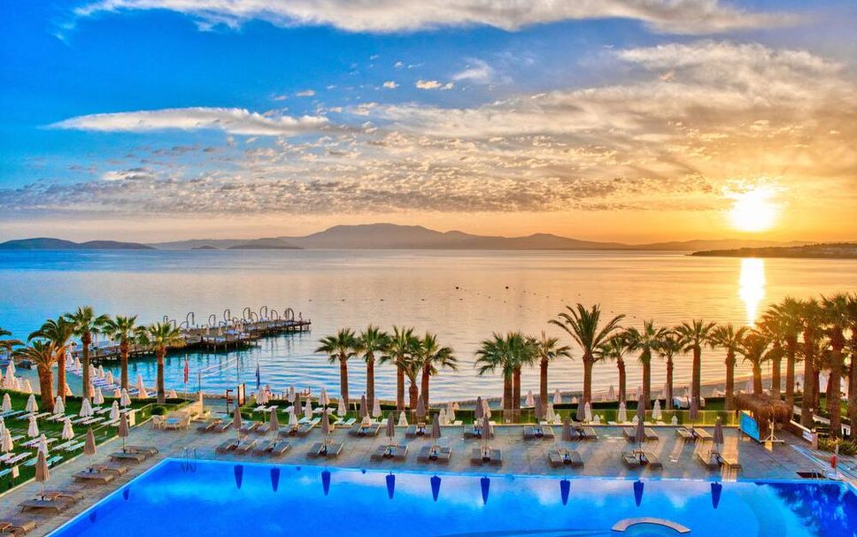 สระว่ายน้ำ รูปภาพ