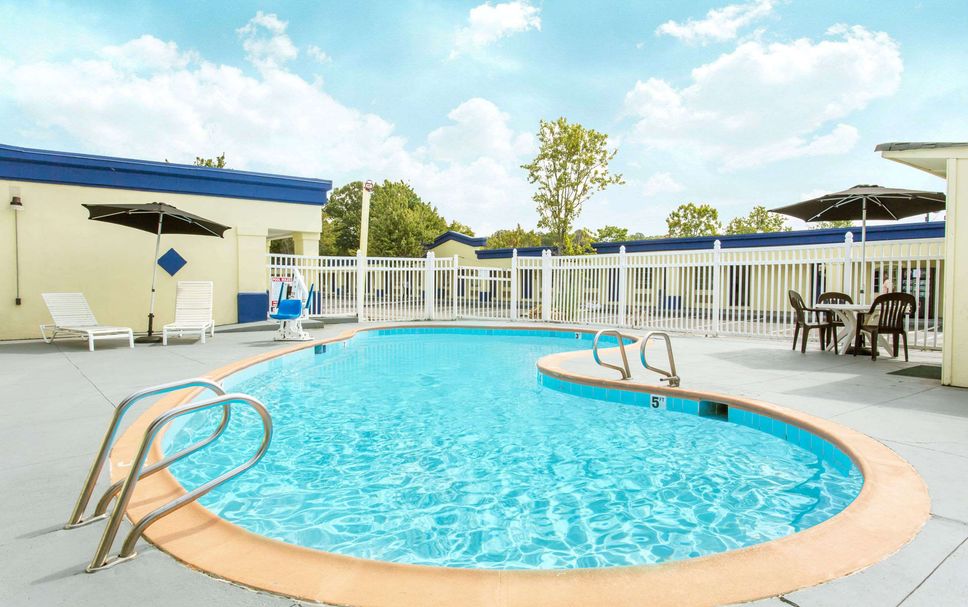 สระว่ายน้ำ รูปภาพ