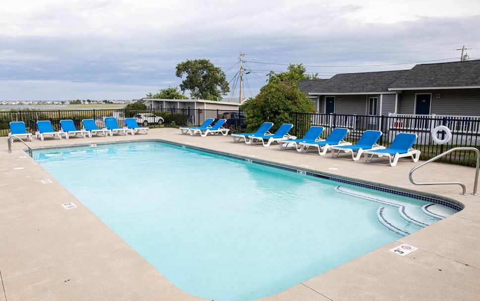 สระว่ายน้ำ รูปภาพ