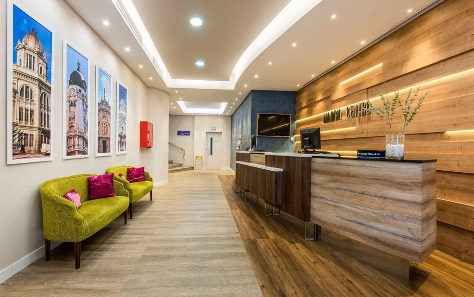 แผนกต้อนรับส่วนหน้า รูปภาพ