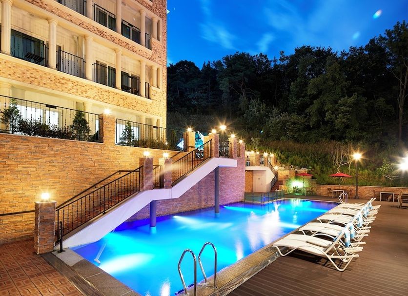 สระว่ายน้ำ รูปภาพ
