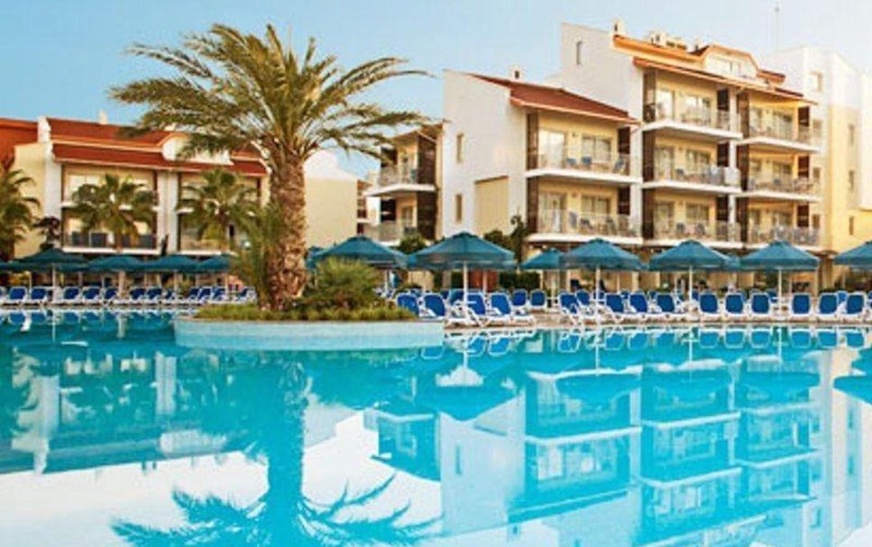 สระว่ายน้ำ รูปภาพ